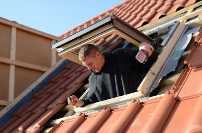 Pose de fenêtres de toit Velux à Cormenon